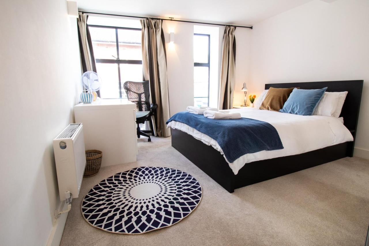 The New52 By 360stays - Bespoke 2 Bed Luxury In The Heart Of Centre With Parking