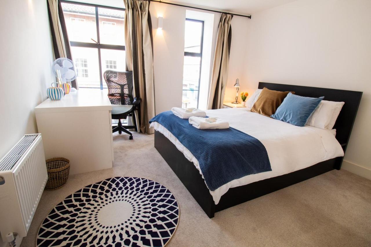 The New52 By 360stays - Bespoke 2 Bed Luxury In The Heart Of Centre With Parking *